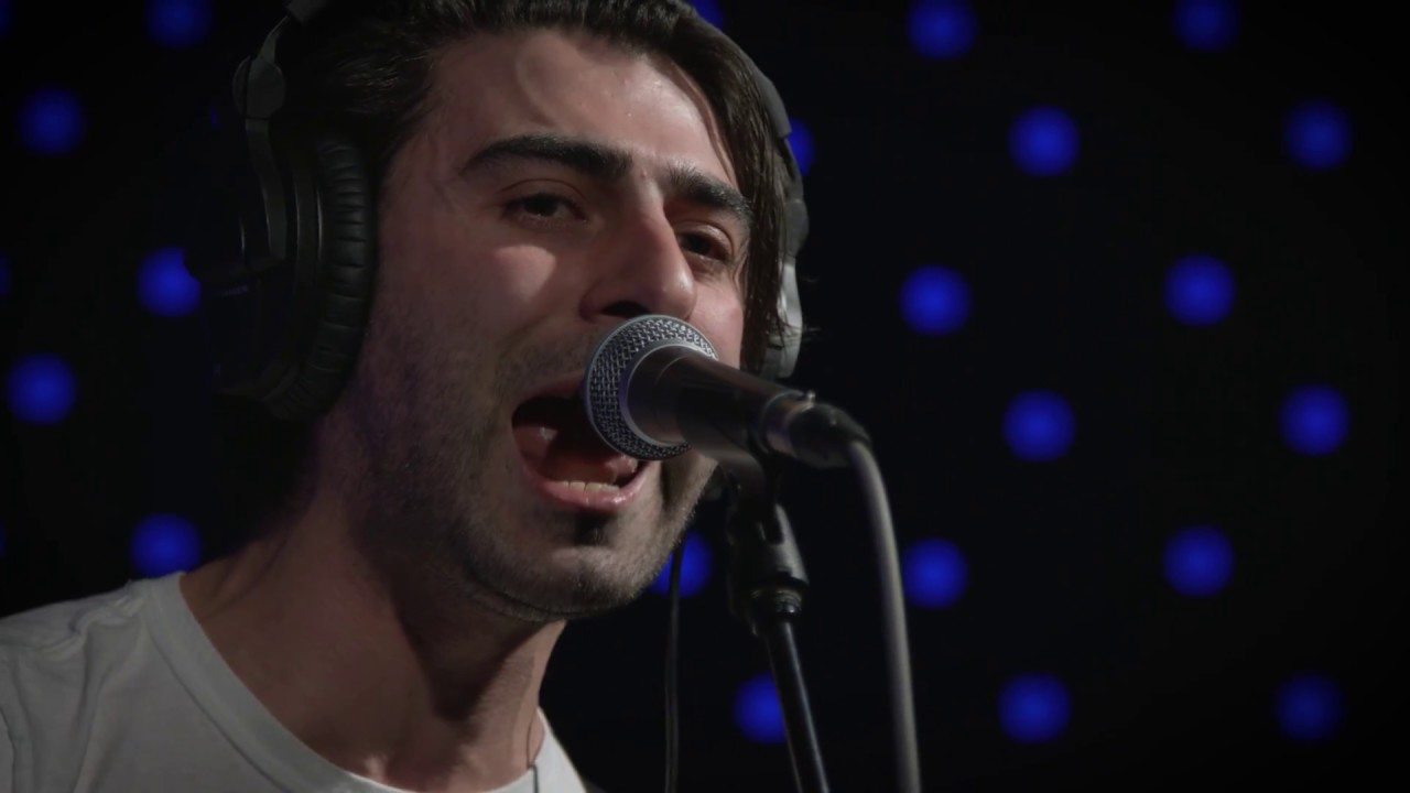 Obejrzyj PAWS - Full Performance (Live on KEXP) w YouTube Obejrzyj PAWS - Full Performance (Live on KEXP) w YouTube
