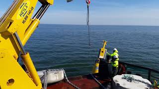 Spar buoy deployment