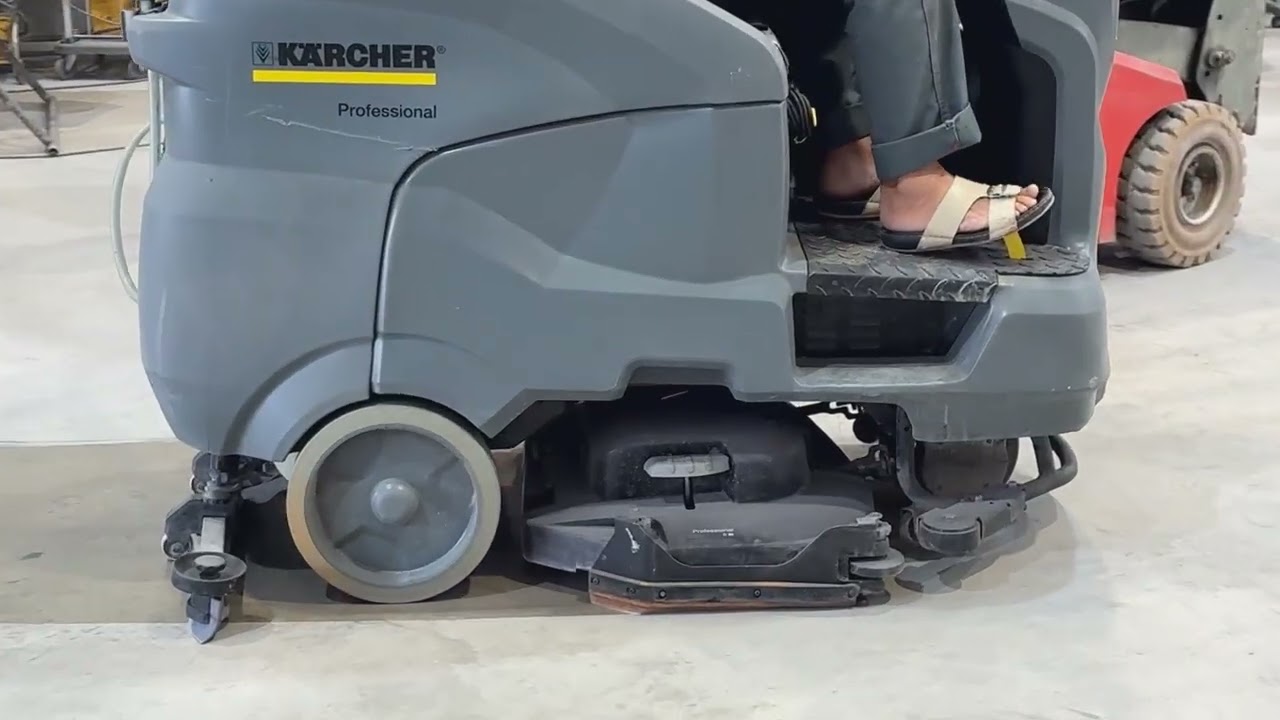 Skurmaskin  Kärcher B150R