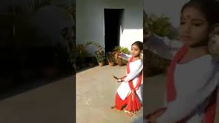 Rumjhum jhum jhum....