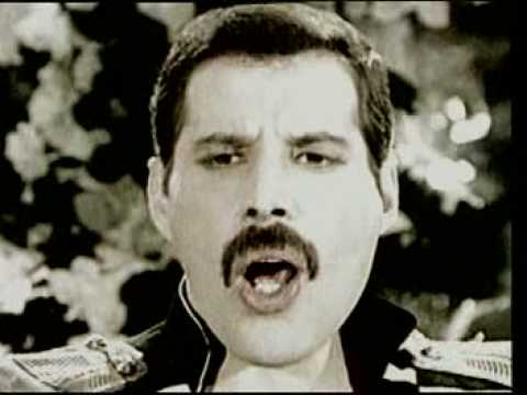 Freddie Mercury - Living on my own [Lyrics]