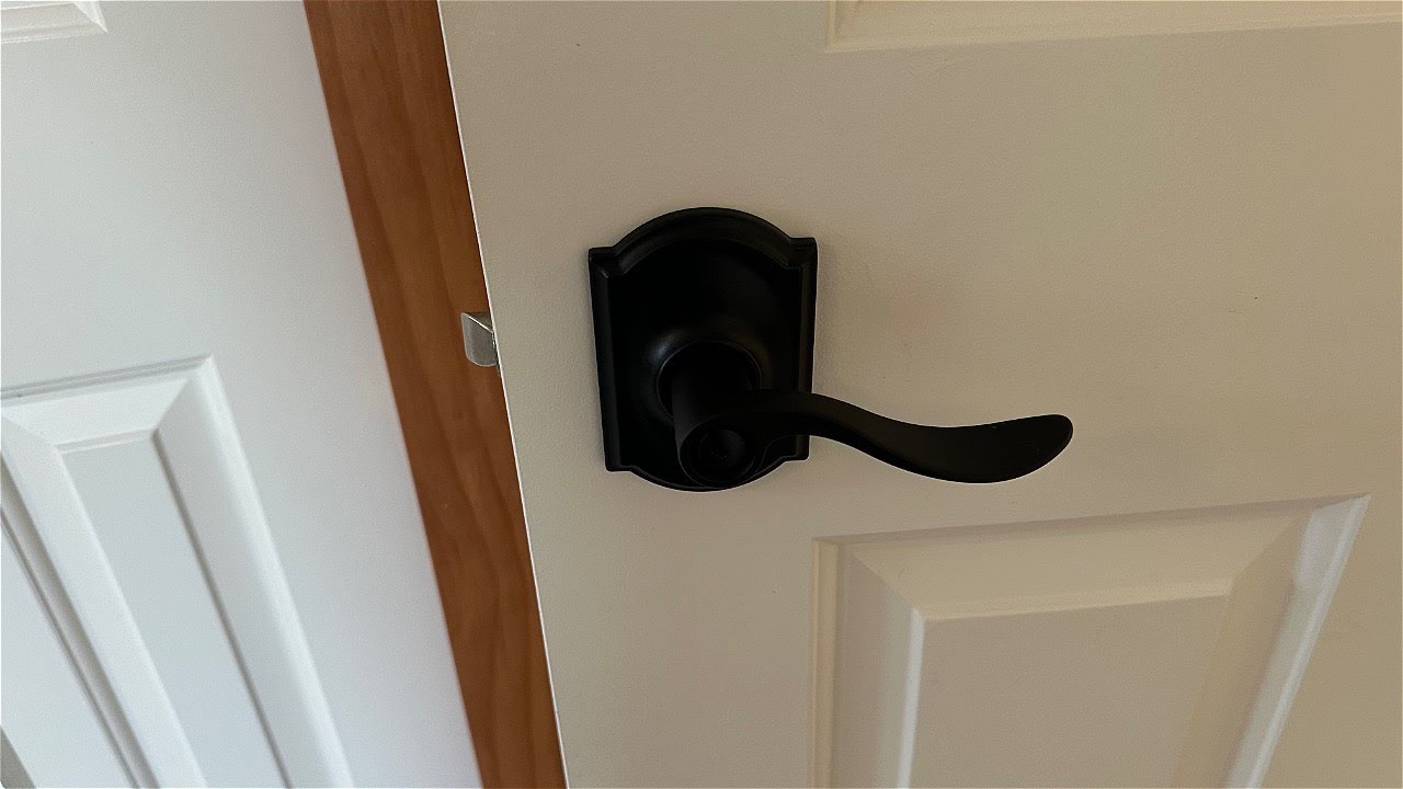 Schlage Camelot Trim Bed and Bath Privacy Door Lock