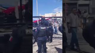 Policas De Ezequiel Montes Quertaro Arrestan A Comerciante En Tianguis Lo Llevan Arrestado