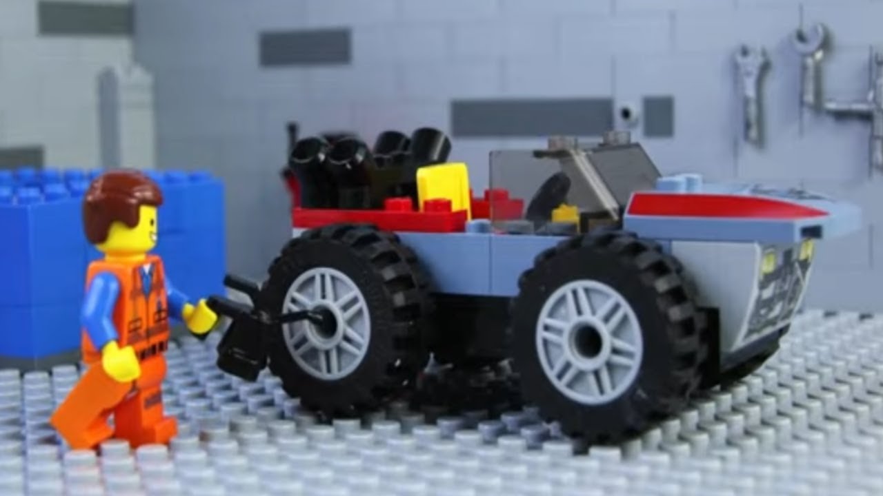 ⁣LEGO Movie: Emmet's Racing Car STOP MOTION LEGO Benny Races Emmet! | LEGO City | Billy Bricks