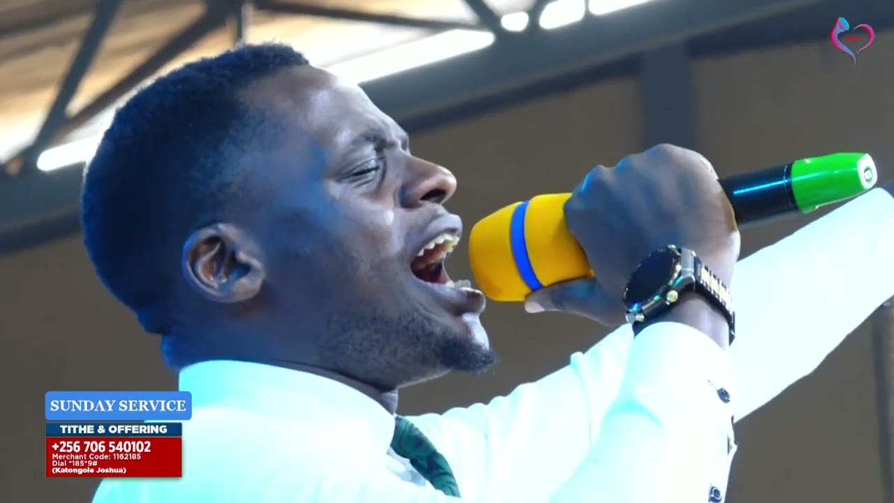 Deep Glorious worship 💪 with Victor Muwanguzi