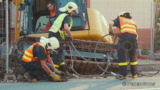 Excavator crash - havárie bagru - Opava - Město