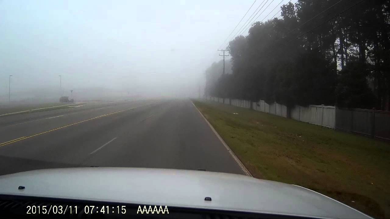 Drivers in fog with no headlights