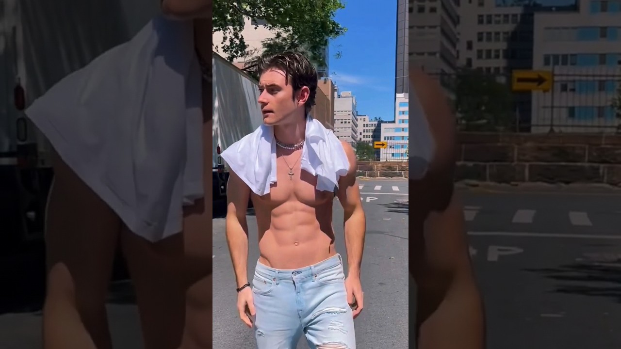 Handsome guy in jeans ✨ Patrick Callahan 🙈☀️