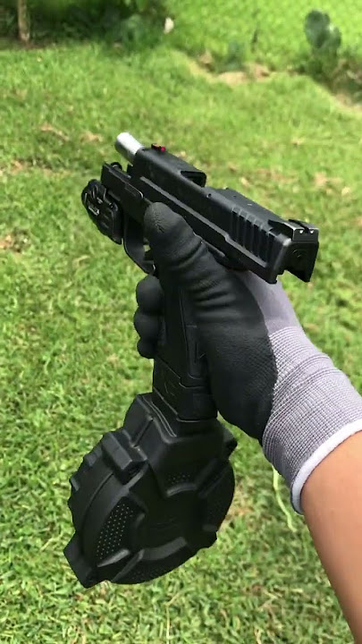 springfield subcompact xd9 with 50round & plus (p)s hallows #promag #drum #streamlight