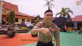 VIRAL !! VIDEO POLISI NGE RAP B4NT4I COVID 19