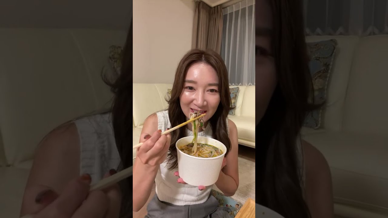 晩御飯雑談ライブ配信中!