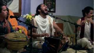 The Mayapuris: Performance Maha Mantra