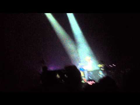 The xx playing Jamie's "Far Nearer" Live in Miami 2013