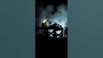Fred Again.. - you‘re a star (new 2025, with Amyl & The Sniffers) live from Naples