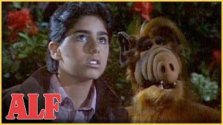 ALF = Greatest Wingman of All Time | S3 Ep18 Clip