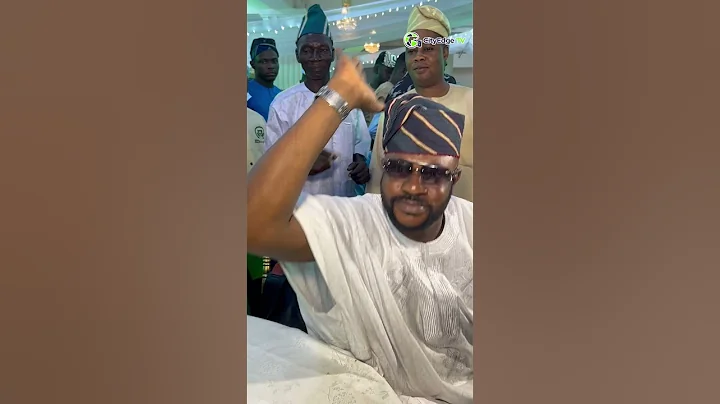 WATCH HOW STAR ACTOR ODUNLADE ADEKOLA SUPPORTS LAIDE BAKARE AT HER MOTHER 70TH BIRTHDAY