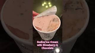 Godiva Ice-Cream Chocolate Strawberry 🍓 Mompreneur Life ❤️ Vlog YouTube #Shorts