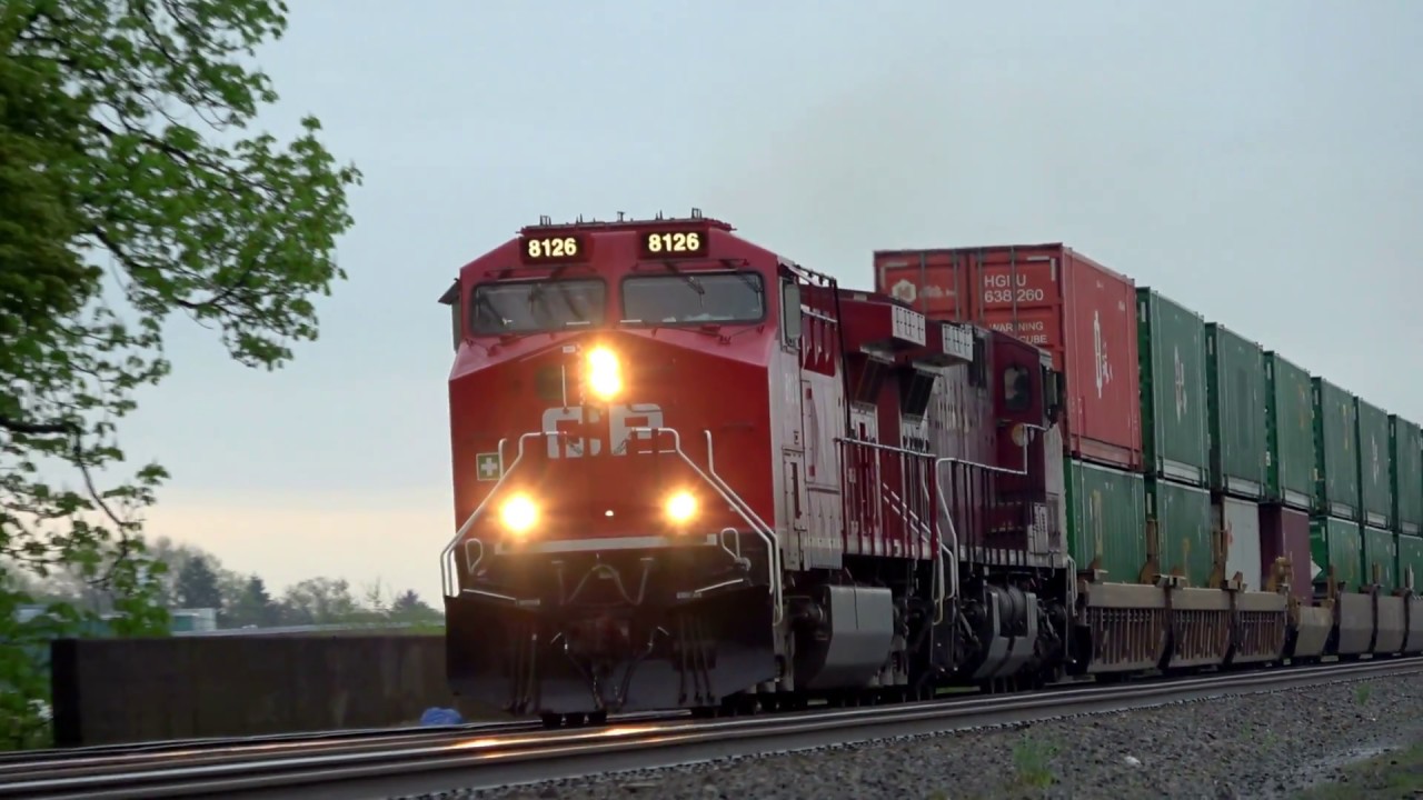 bnsf 5729 Huge Canadian Pacific Train Heads West 4K UHD