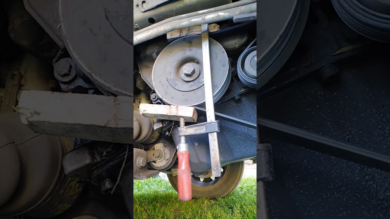 Démontage poulie vilebrequin sans clé à choc YouTube