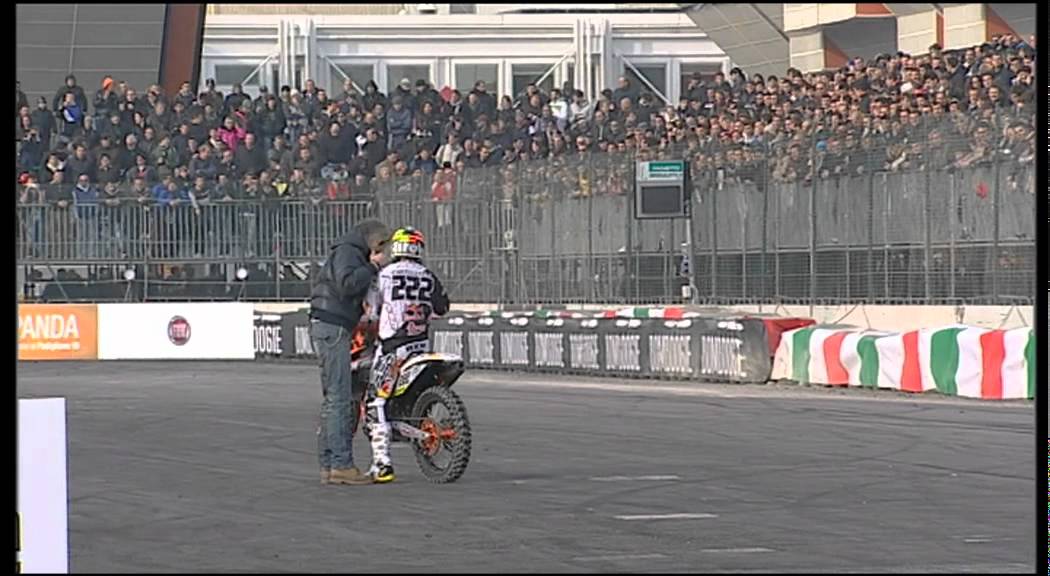 Motor Show Bologna 2011 10/12/2011  Esibizione Tony Cairoli Motocross