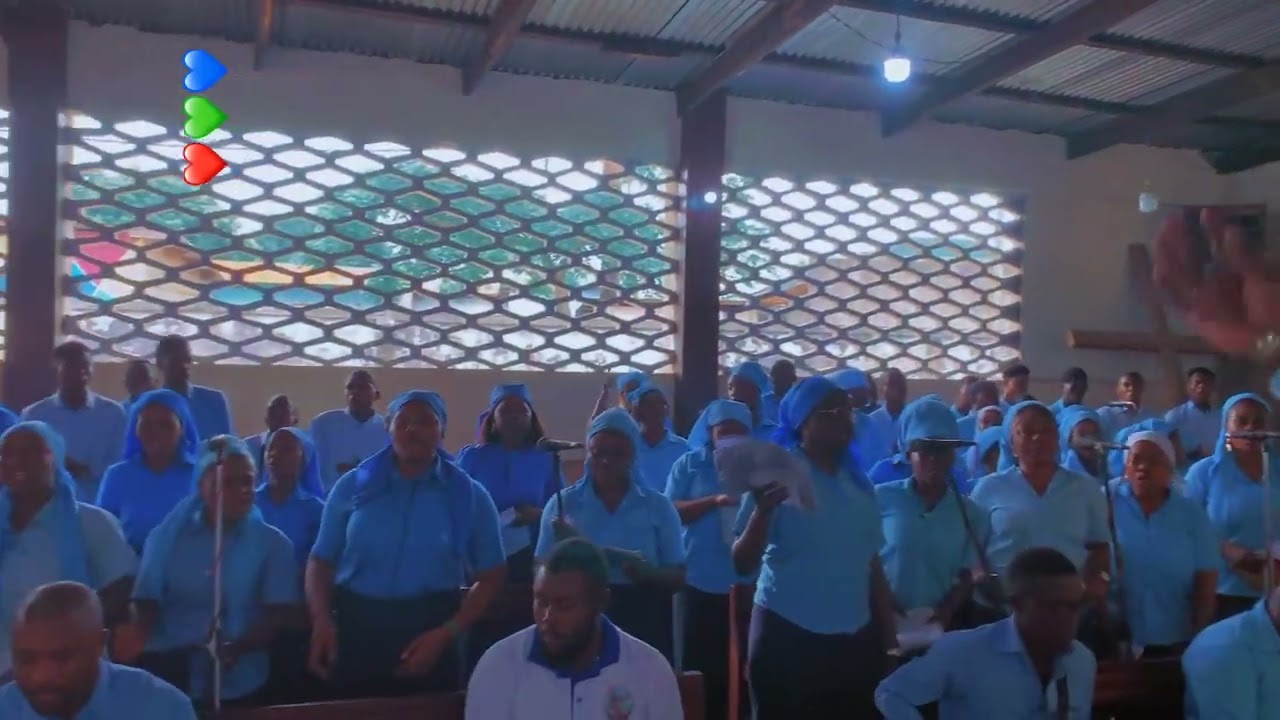 1 Gloria nkembo nkembo na Nzambi ke na zulu eh