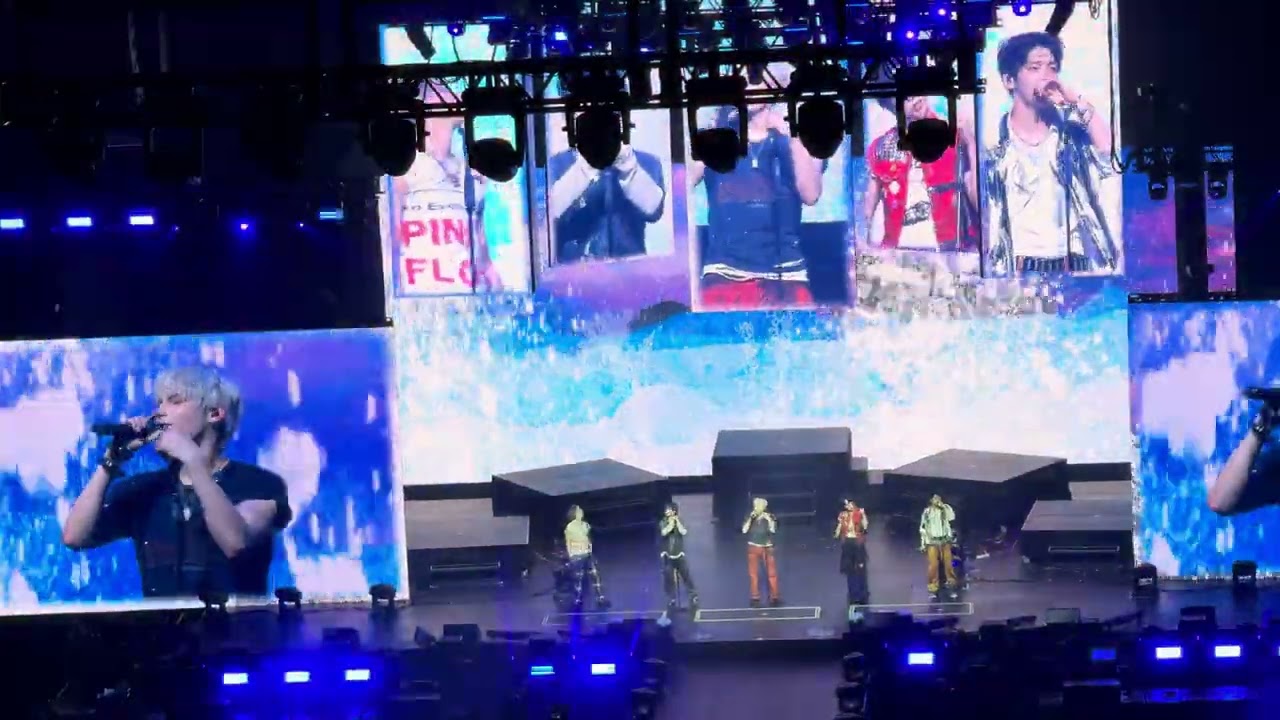 0X1=LOVESONG (I Know I Love You) -  TXT | ACT : Tomorrow Tour | Newark Day 2 100225