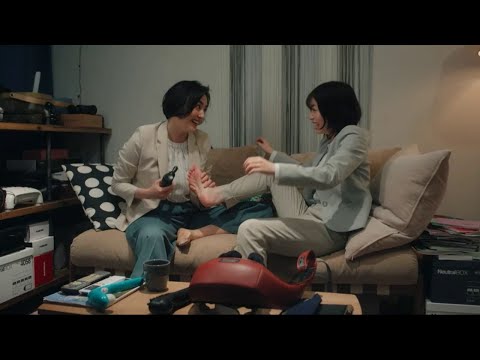 woman’s barefeet & pantyhose feet soles Part.1