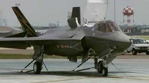 F-35B BF-01 STOVL on hover pit