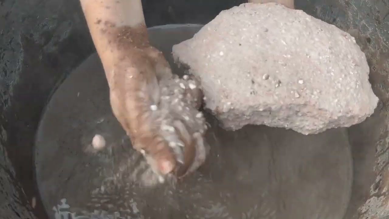 Asmr - Red dirt with white concrete water 💦 crumbling 