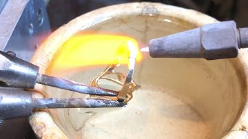 Sizing a ring with the stone in place (Submersion soldering) 4k