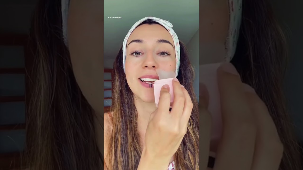 ¡Hielo terapia para tener una piel hermosa y sin acné!   