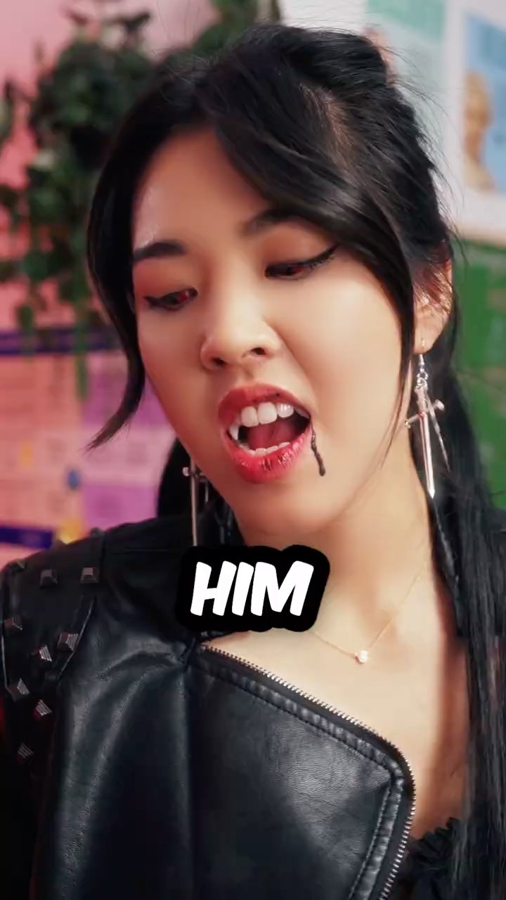vampire girls fight over boy [STORY]