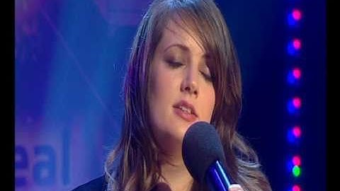 Aoife Scott sings the "Hills of South Armagh"