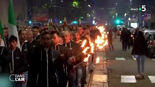 Le salut fasciste dans les rues de Milan - reportage #cdanslair 02.05.2024