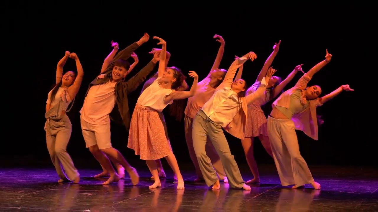 Cancion de amor // coreografía Mariano Sosa y semillero Ubn