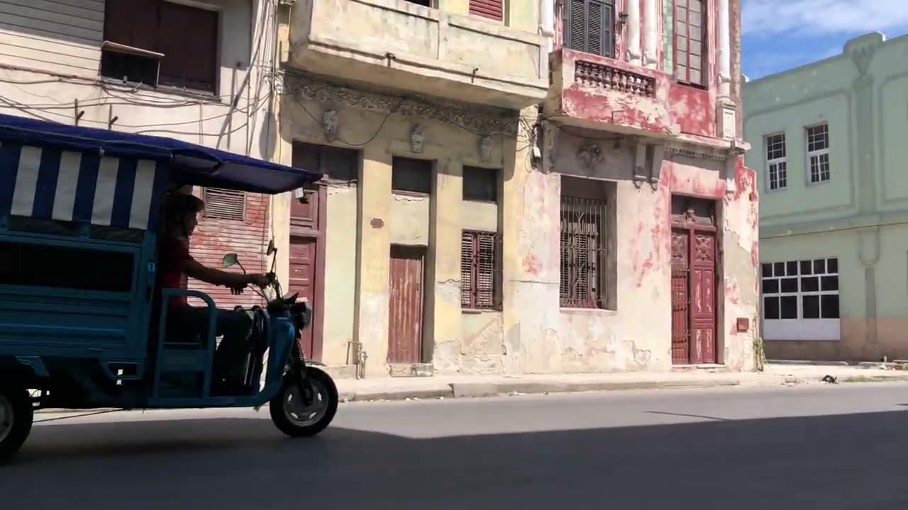 San Lázaro y Escobar y Gervacio Centro Habana 