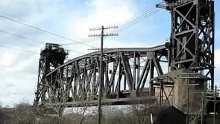 EJ&E #198 Lift Bridge Closing in Time Lapse