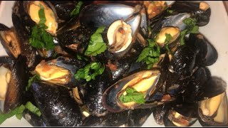 Recette des moules à la sauce tomates faciles ( وصفة بلح البحر بصلصة الطماطم)