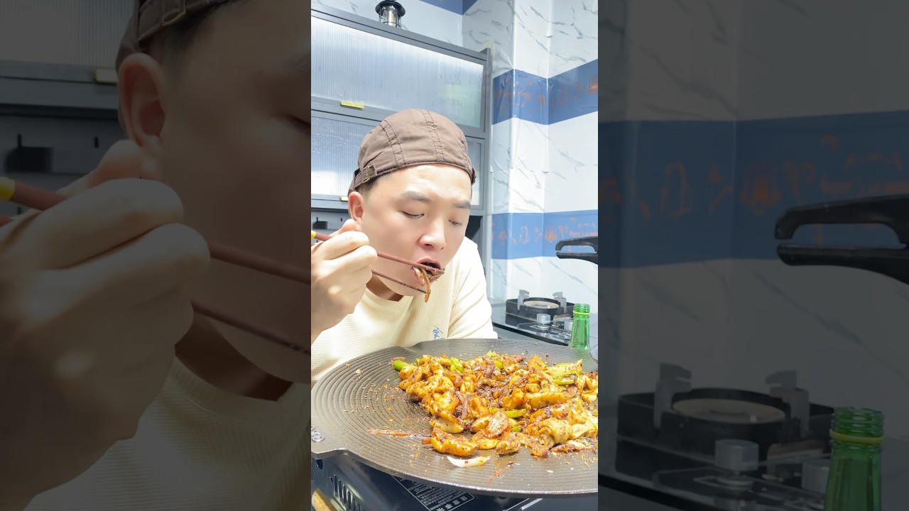 When intestines meet beef, even midnight loneliness finds a cure. #kpop #food #grilltime #mukbang