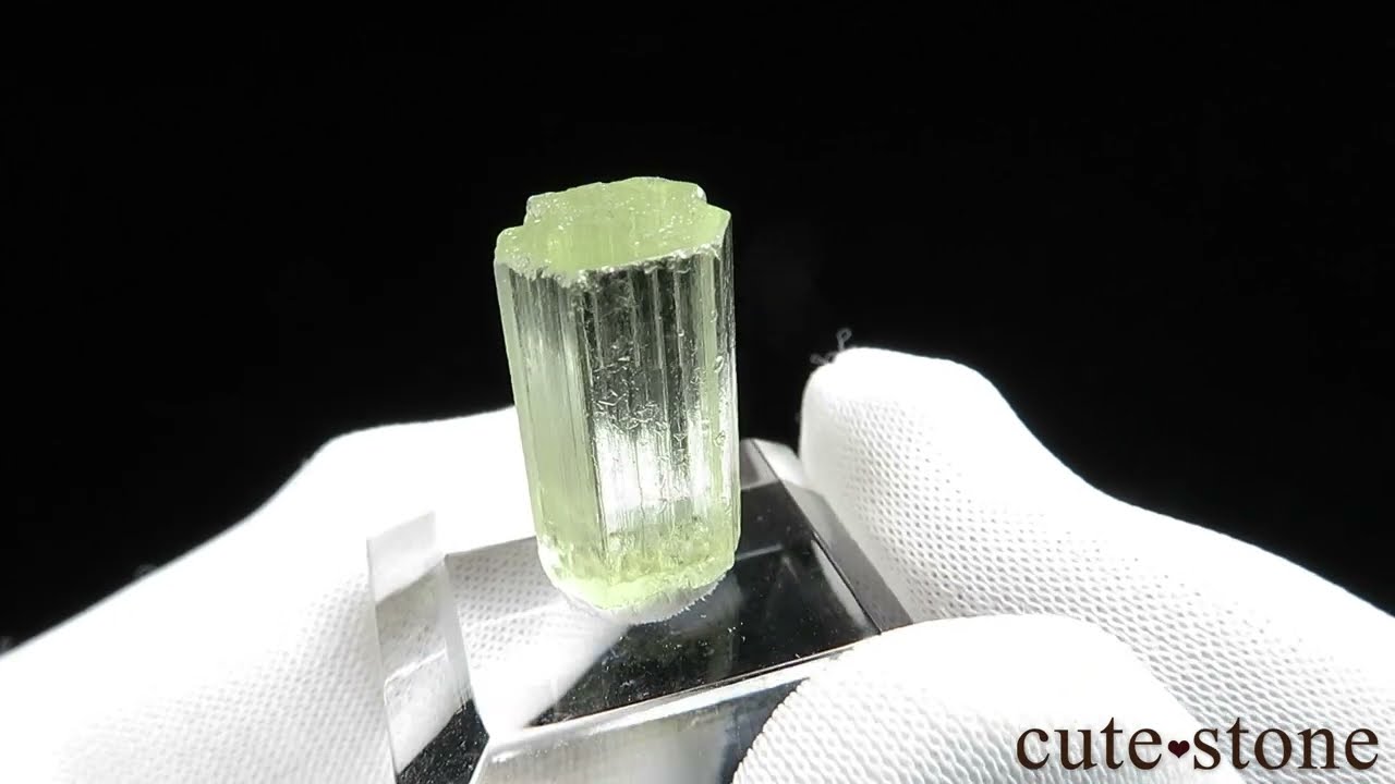 ロシア Sherlova Gora産 ヘリオドールの原石 No.2 - cute stone -