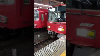 3500系3527Ｆ一宮止まり急行からの回送と6500系6516Ｆ一宮始発の急行豊川稲荷行きと6800系普通須ヶ口行き　名鉄一宮にて