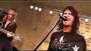 Gotthard - sweet little r&#39;n&#39;r (live Estúdio Showlivre)