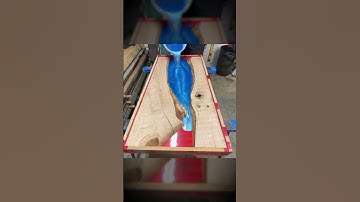 Gratifying Blue FlowCast Pour🔷 | Driftwood Works Inc.