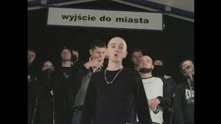 MŁODY NYKIEL - PIORĄ BERET PROSZKI (video)
