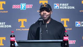 Tennessee RB Coach De'Rail Sims Talks DeSean Bishop's Big Game, Viral Formation Against Auburn