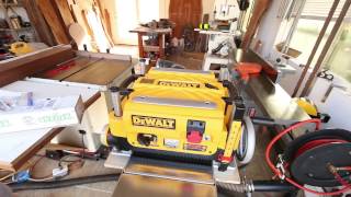 I show how to upgrade your Dewalt planer with a spiral carbide cutter ShelixHead from MyWoodCutters.com.