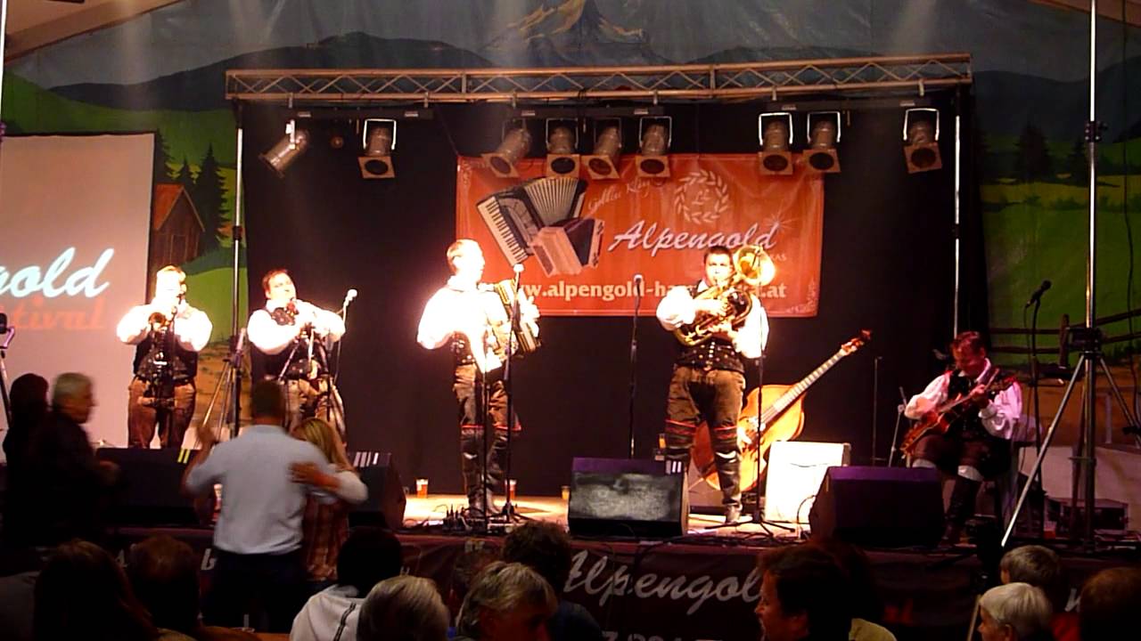 Ivan spielt auf - Okrogli Muzikanti