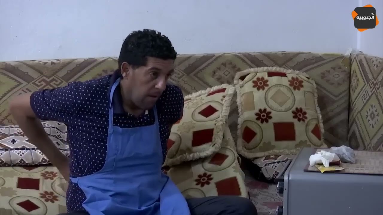 النقار شاهي غريّبة في العيد   وعجاج حضّرله حلو بليد 🤣🤣🤣