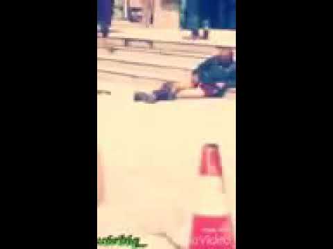 علي دنياي دارت