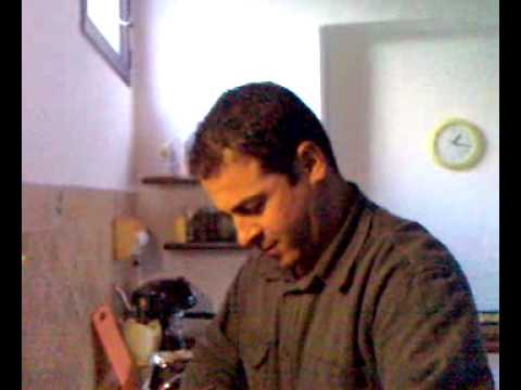 Pane croccante nel forno a legna